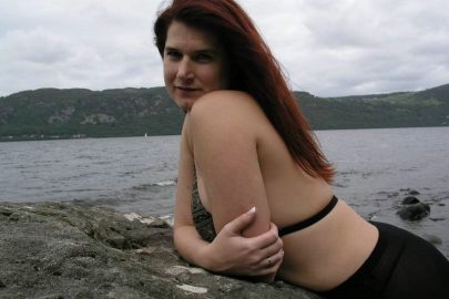 Naked At Lock Ness - FreeAmateurGallery.com