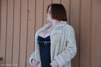 Little Bow Winter - FreeAmateurGallery.com